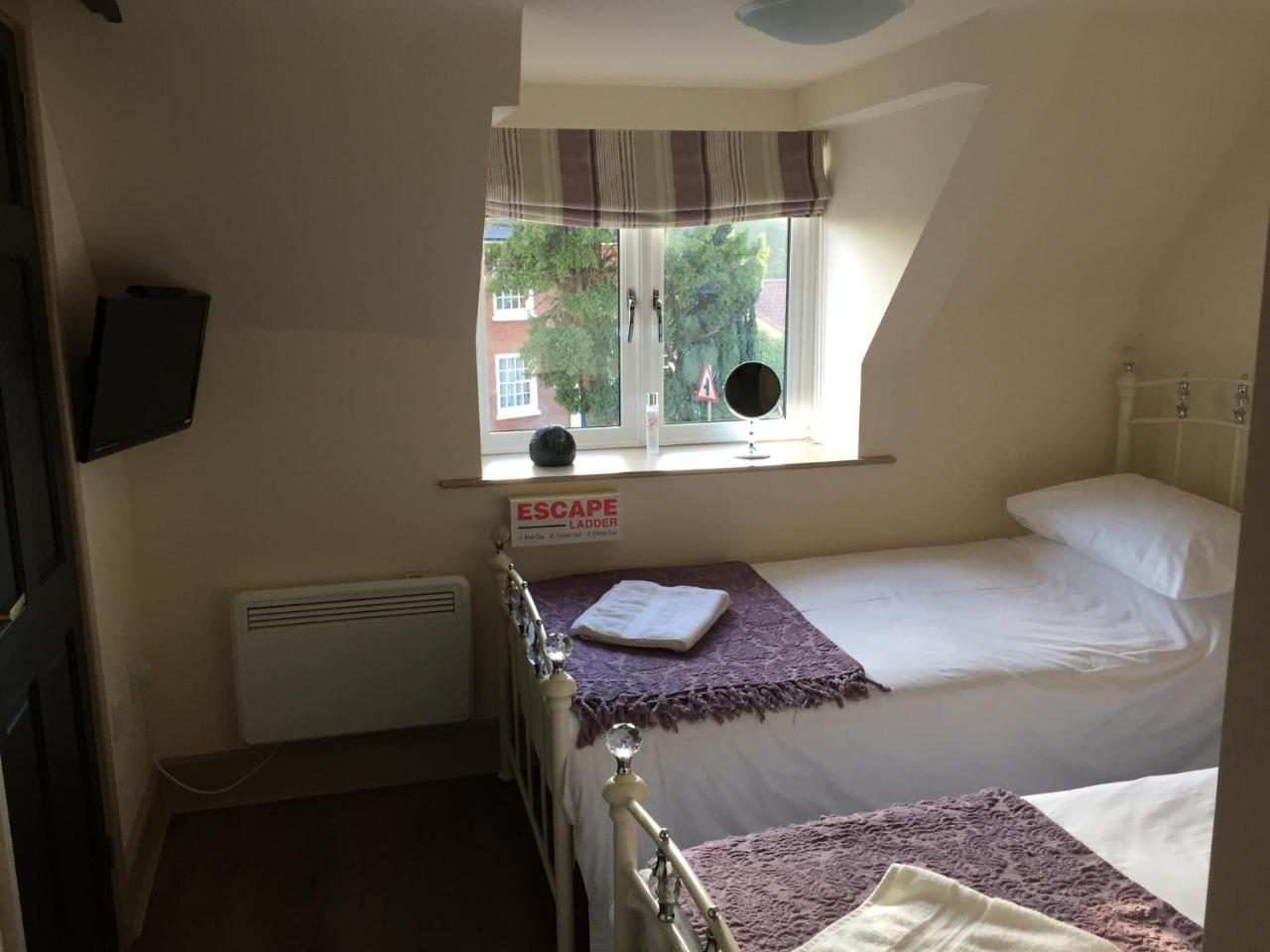 Smallburgh The Crown Inn מראה חיצוני תמונה