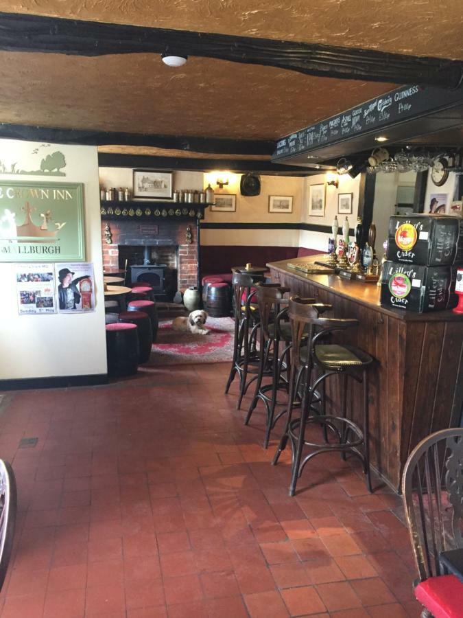 Smallburgh The Crown Inn מראה חיצוני תמונה